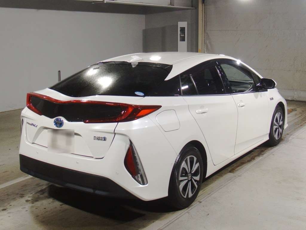 TOYOTA PRIUS PHV