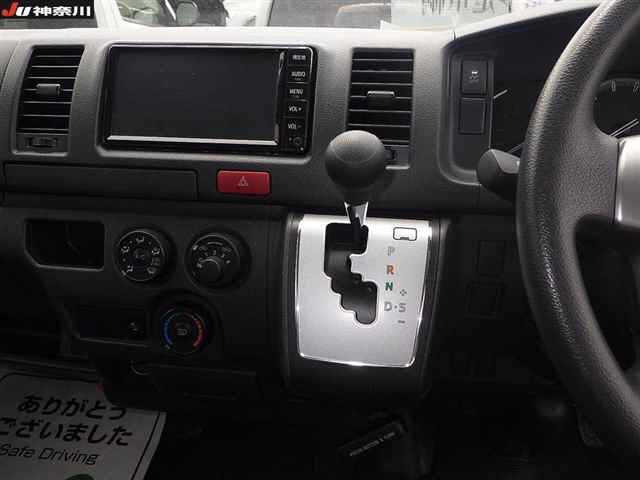 TOYOTA REGIUS ACE