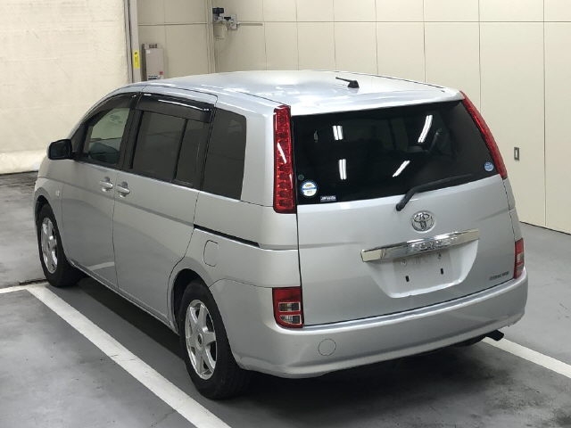 TOYOTA ISIS