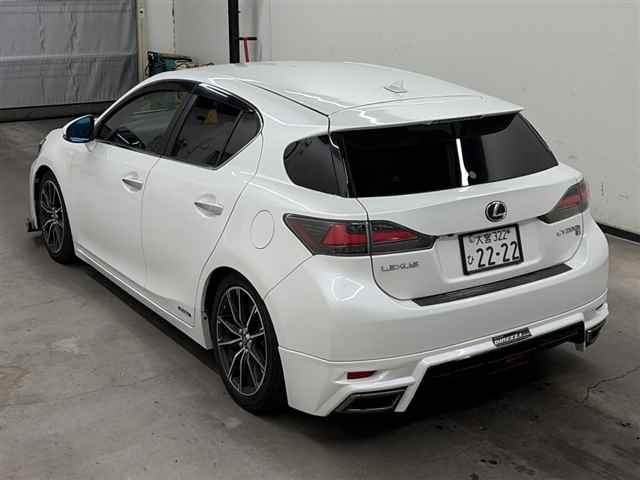 LEXUS CT200H
