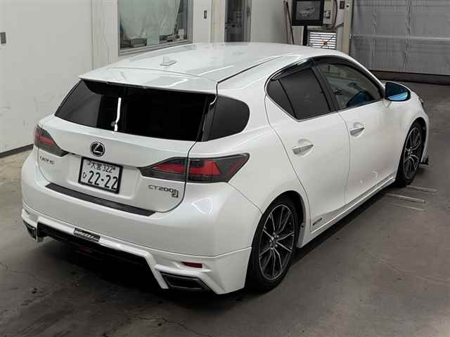 LEXUS CT200H