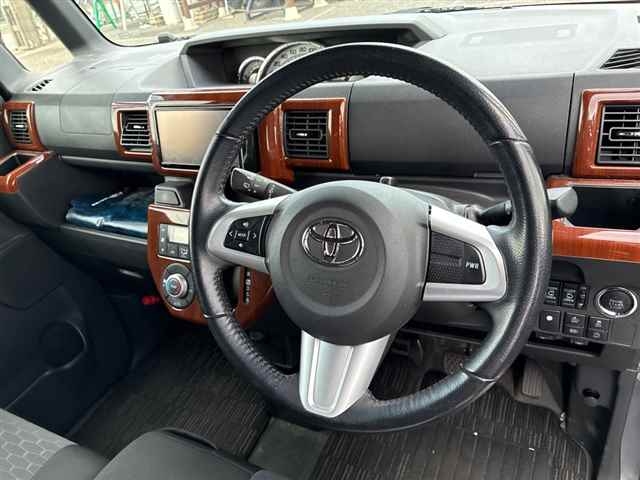 TOYOTA PIXIS MEGA