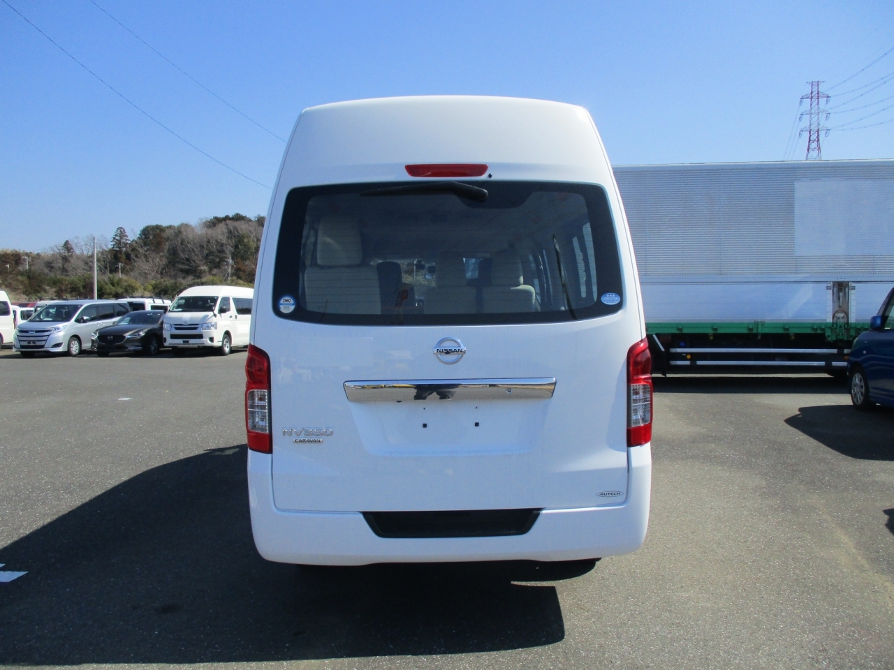 NISSAN NV350 CARAVAN