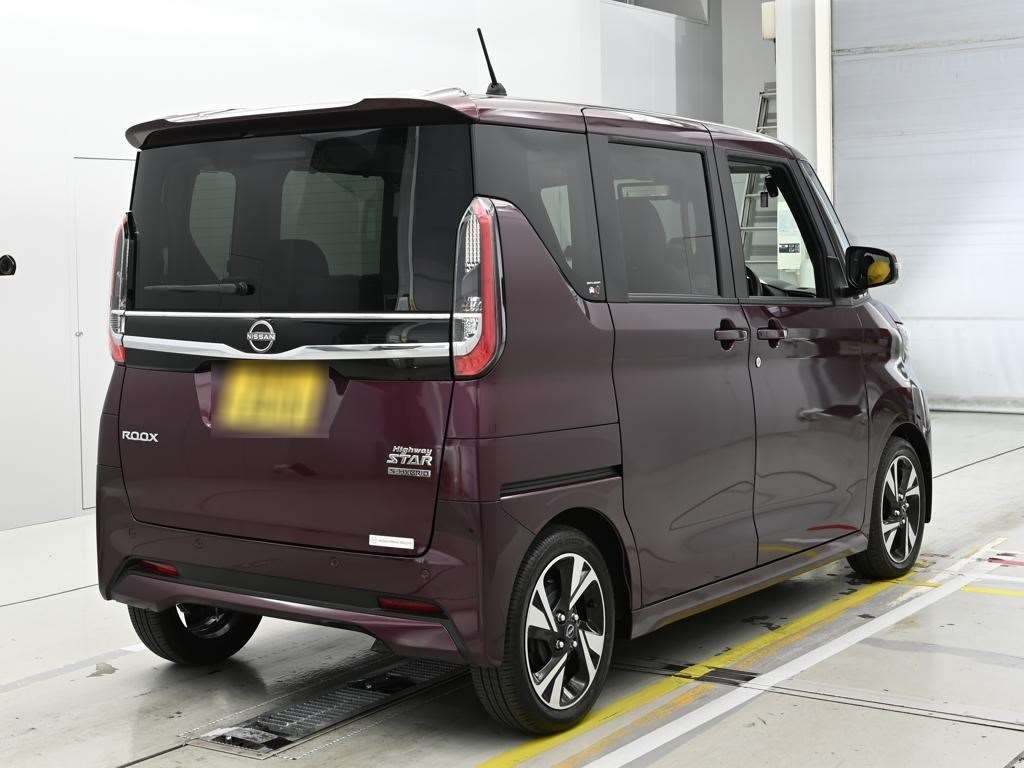 NISSAN ROOX