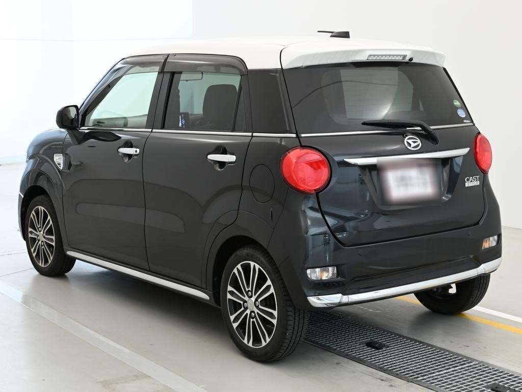 DAIHATSU CAST