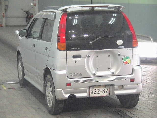 DAIHATSU TERIOS KID