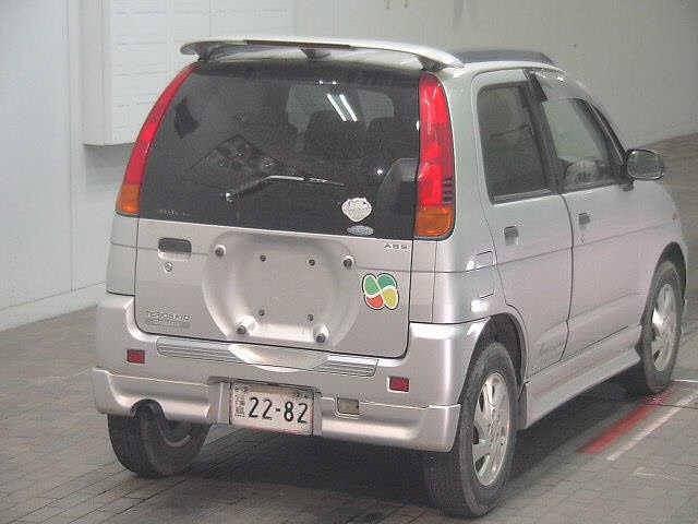 DAIHATSU TERIOS KID