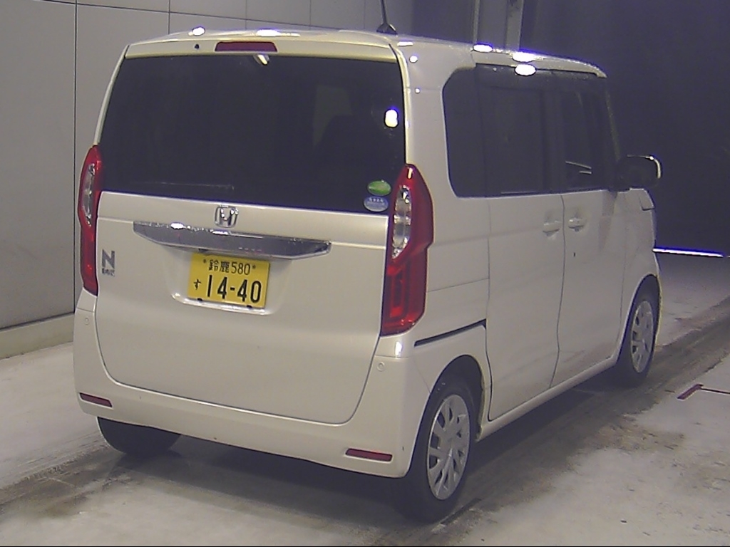 HONDA N-BOX