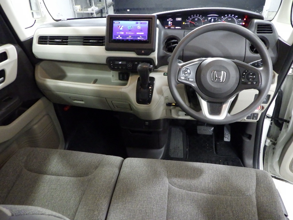 HONDA N-BOX