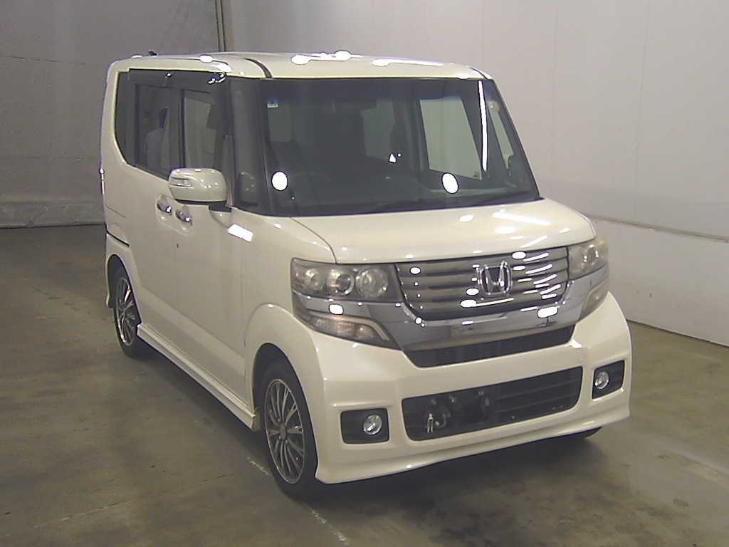 HONDA N-BOX