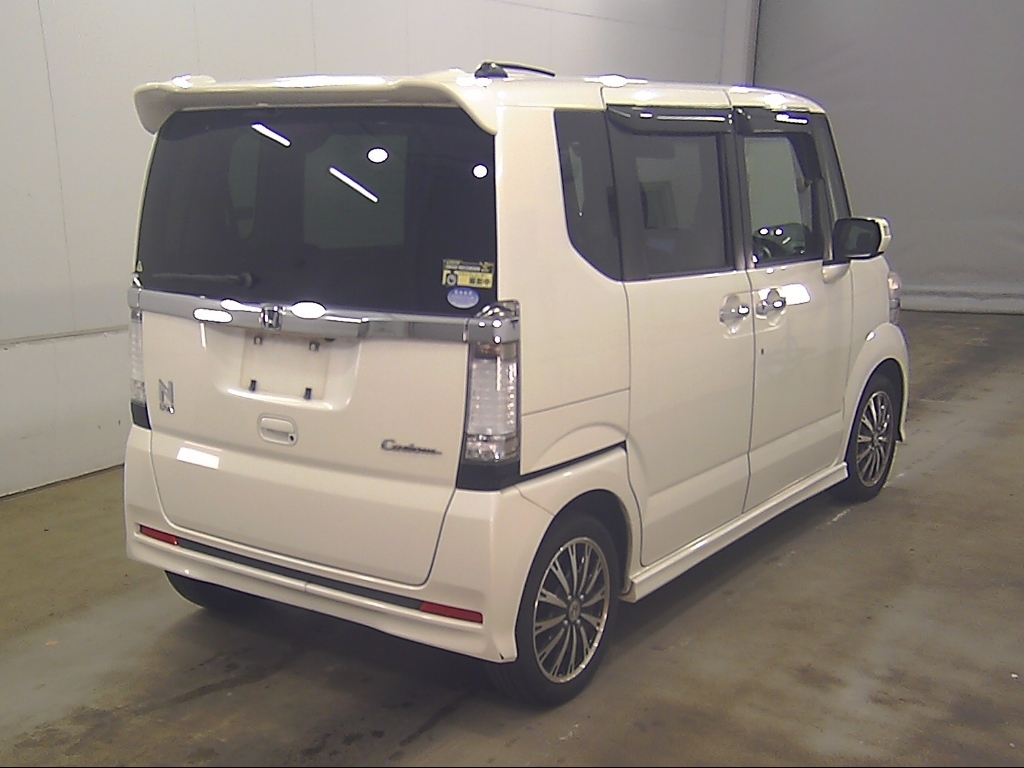 HONDA N-BOX