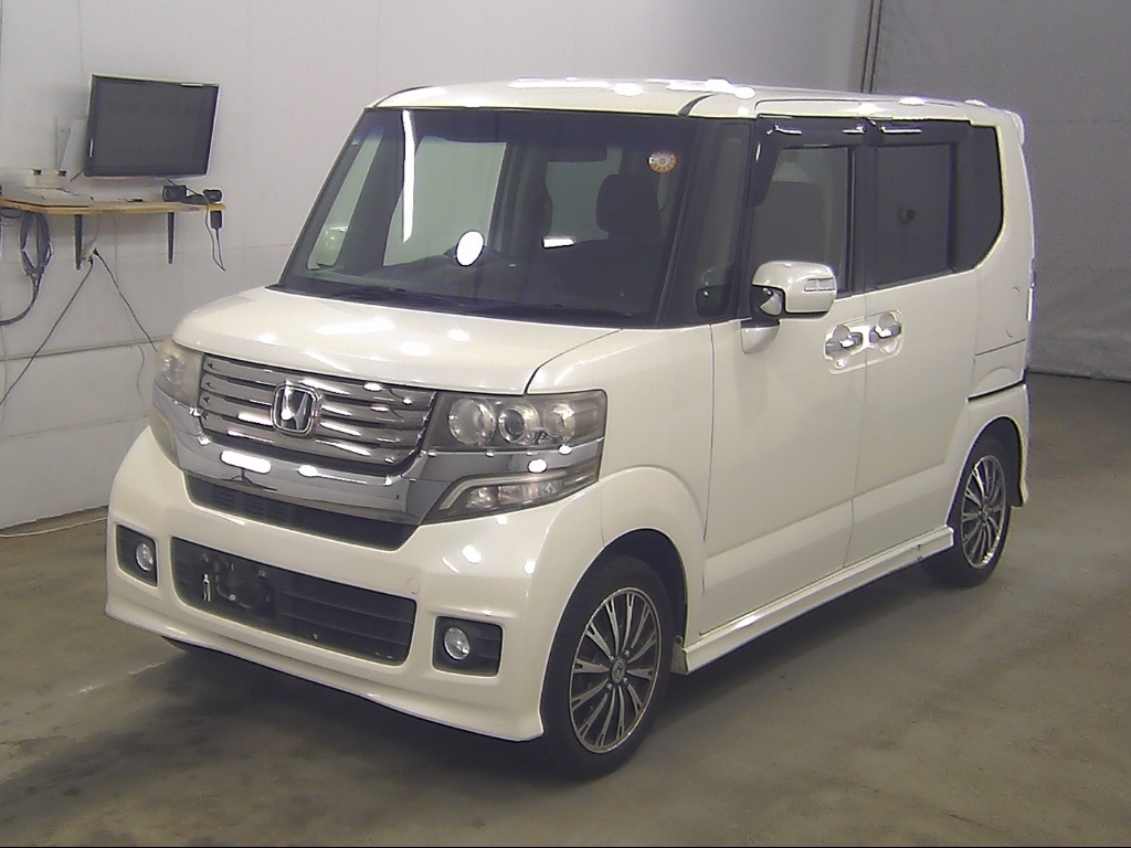 HONDA N-BOX
