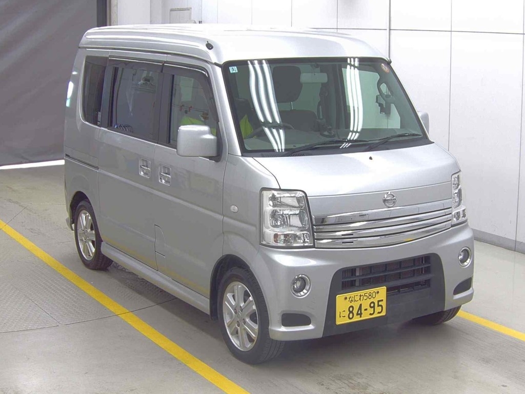 NISSAN NV100 CLIPPER