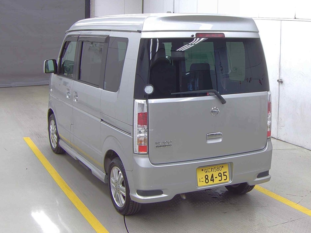 NISSAN NV100 CLIPPER