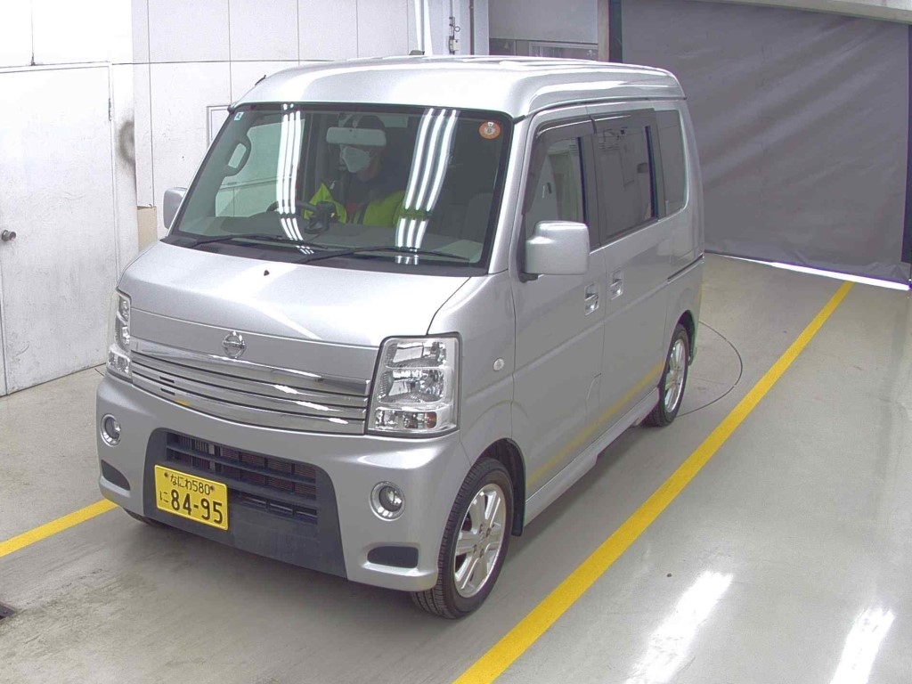 NISSAN NV100 CLIPPER