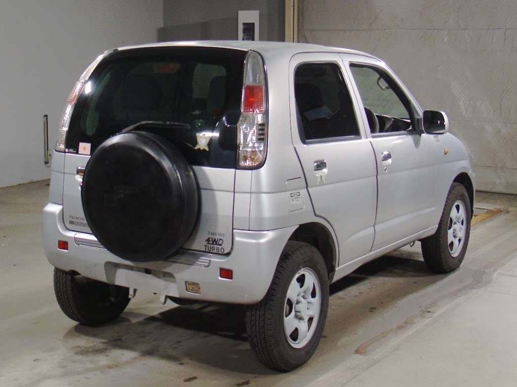 DAIHATSU TERIOS KID