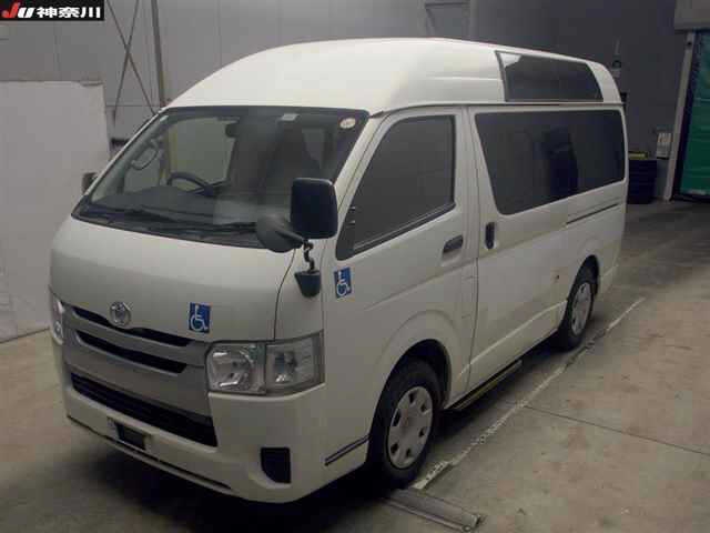 TOYOTA REGIUS ACE