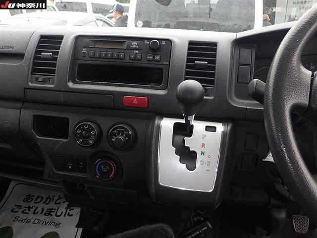 TOYOTA REGIUS ACE
