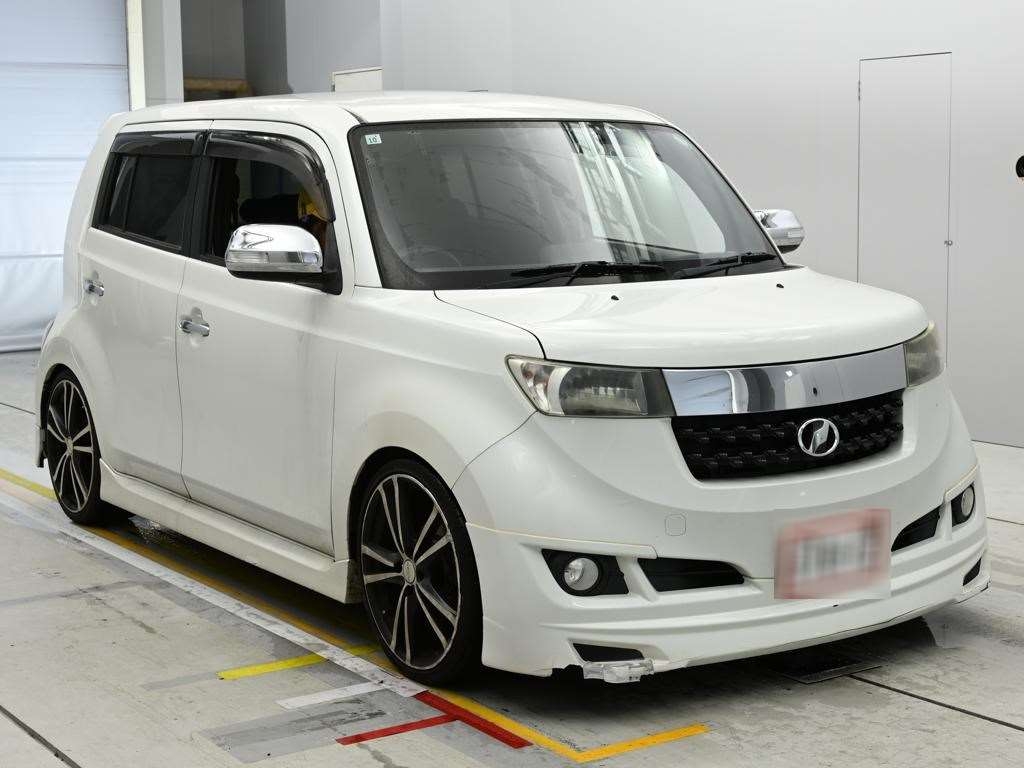 TOYOTA BB