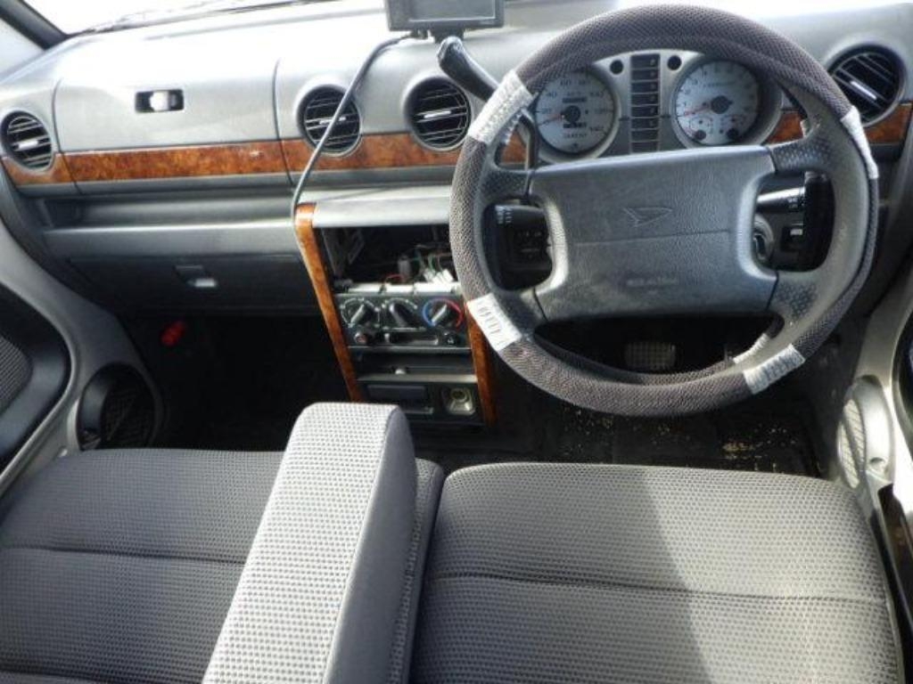 DAIHATSU NAKED