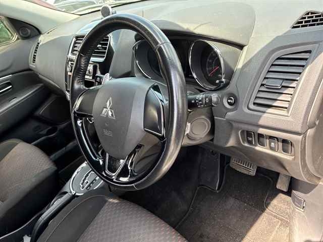 MITSUBISHI RVR