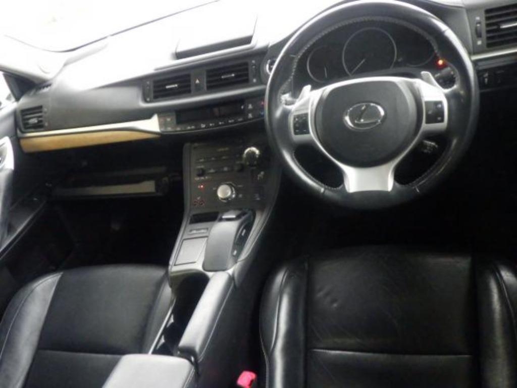 LEXUS CT200H
