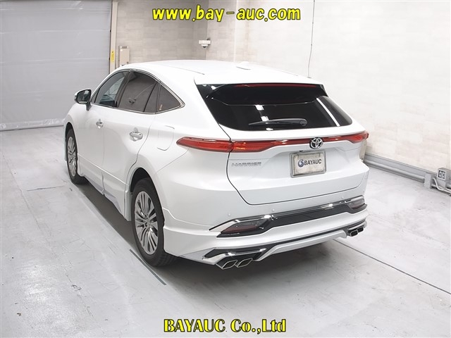 TOYOTA HARRIER