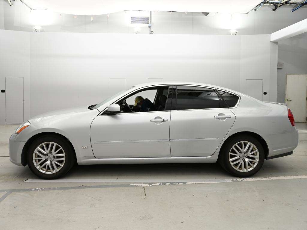 NISSAN FUGA