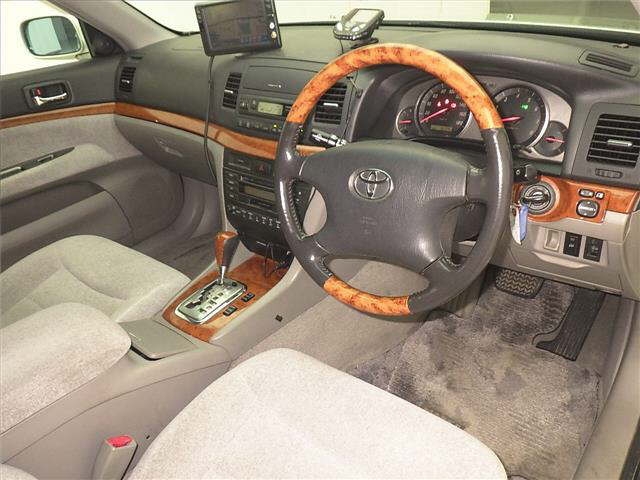 TOYOTA MARK II