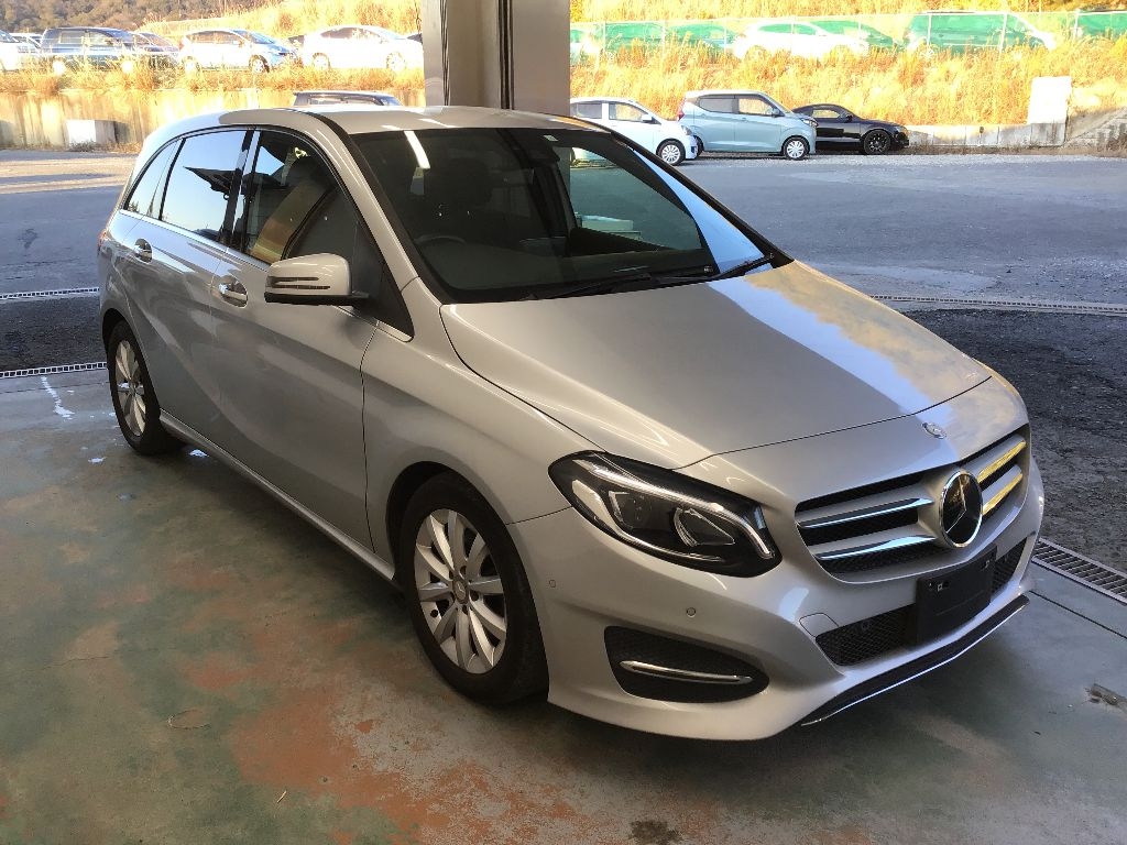 MERCEDES-BENZ B-CLASS