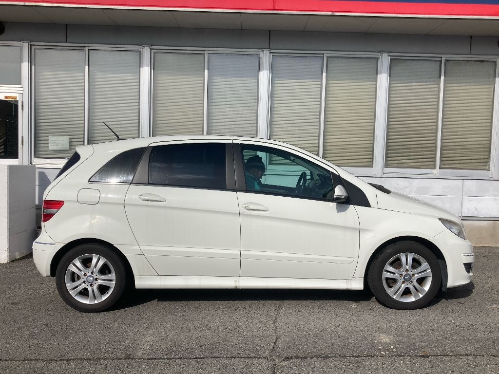 MERCEDES-BENZ B-CLASS