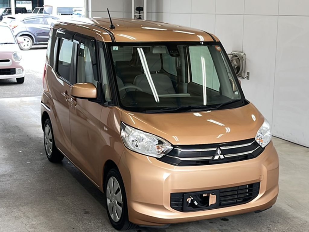 MITSUBISHI EK SPACE