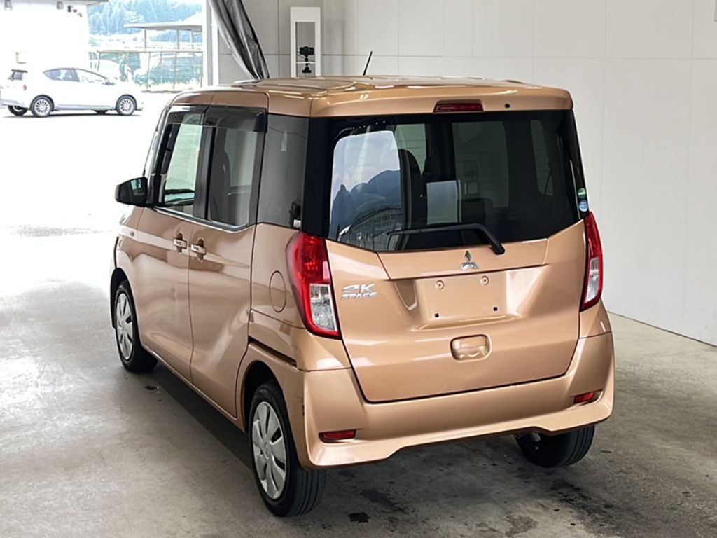 MITSUBISHI EK SPACE