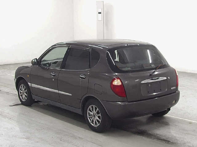 DAIHATSU STORIA