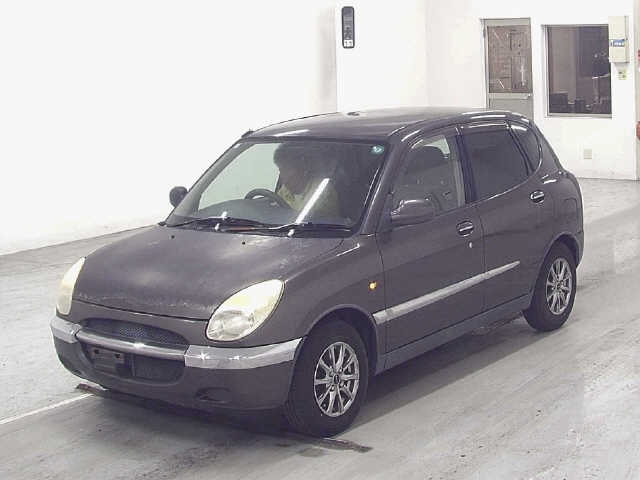 DAIHATSU STORIA