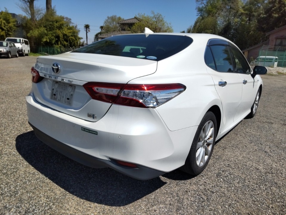 TOYOTA CAMRY