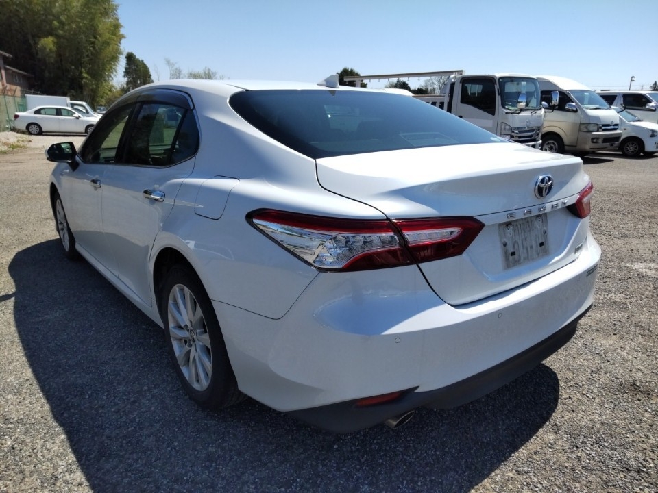 TOYOTA CAMRY