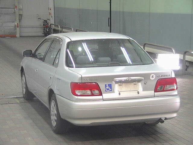 TOYOTA CARINA