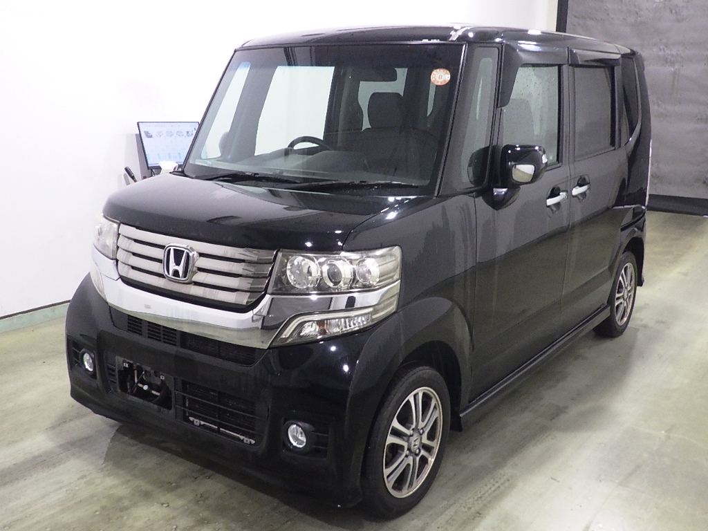 HONDA N-BOX+