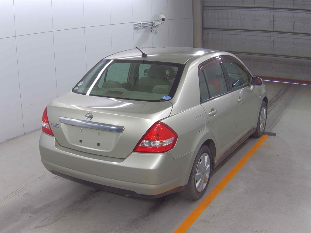 NISSAN TIIDA LATIO