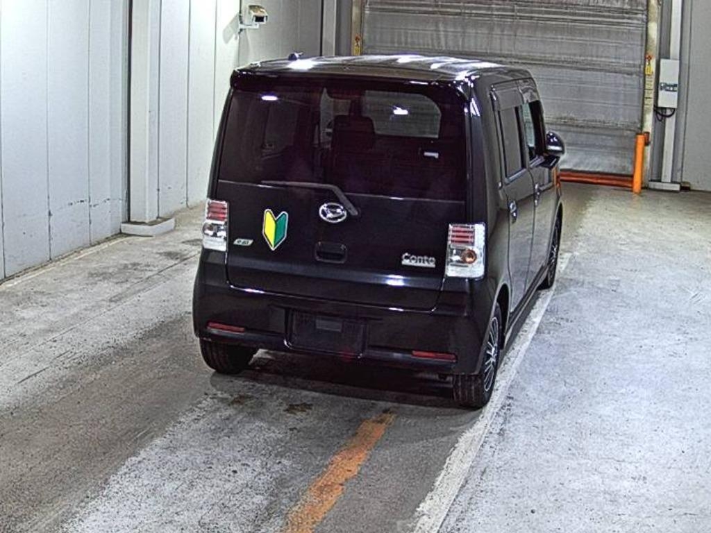 DAIHATSU MOVE CONTE