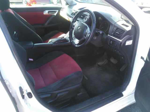 LEXUS CT200H