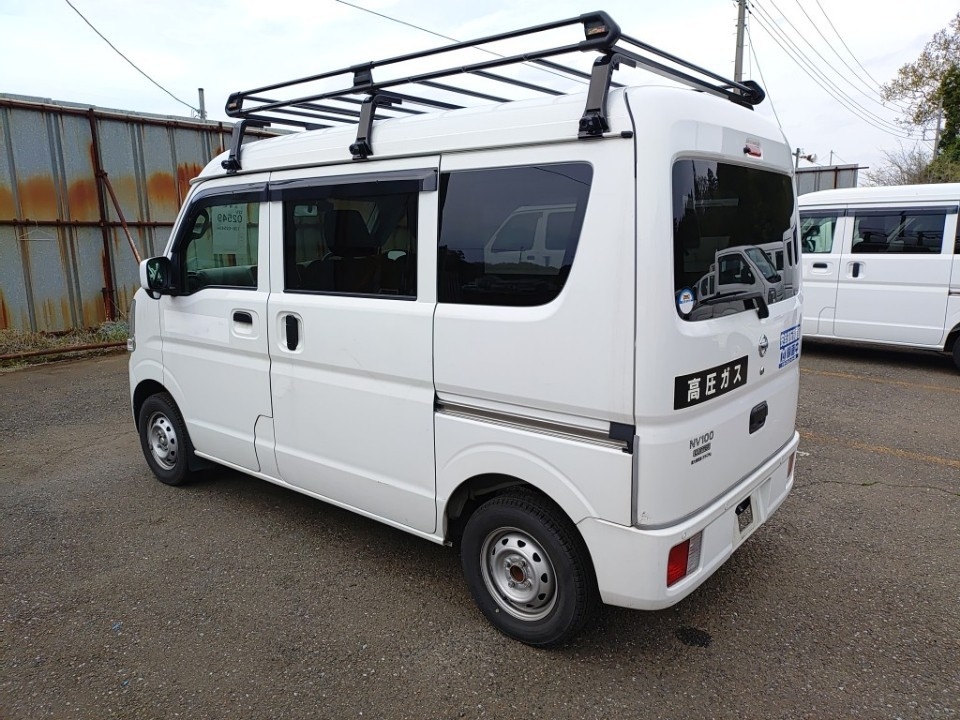 NISSAN NV100 CLIPPER