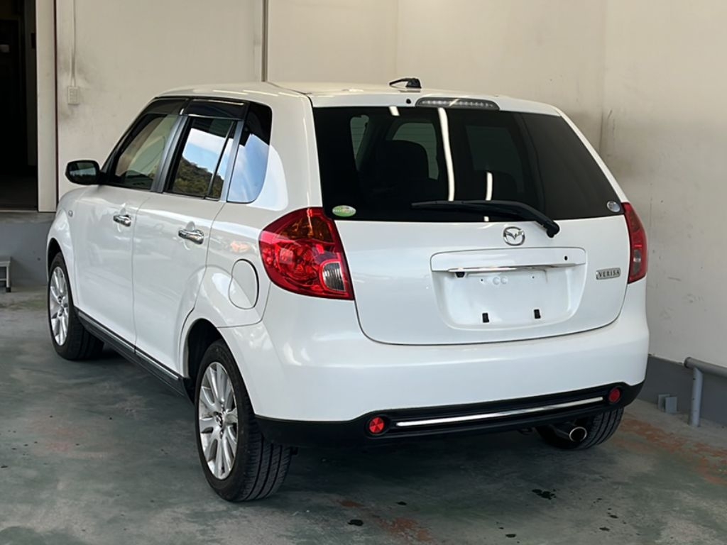 MAZDA VERISA