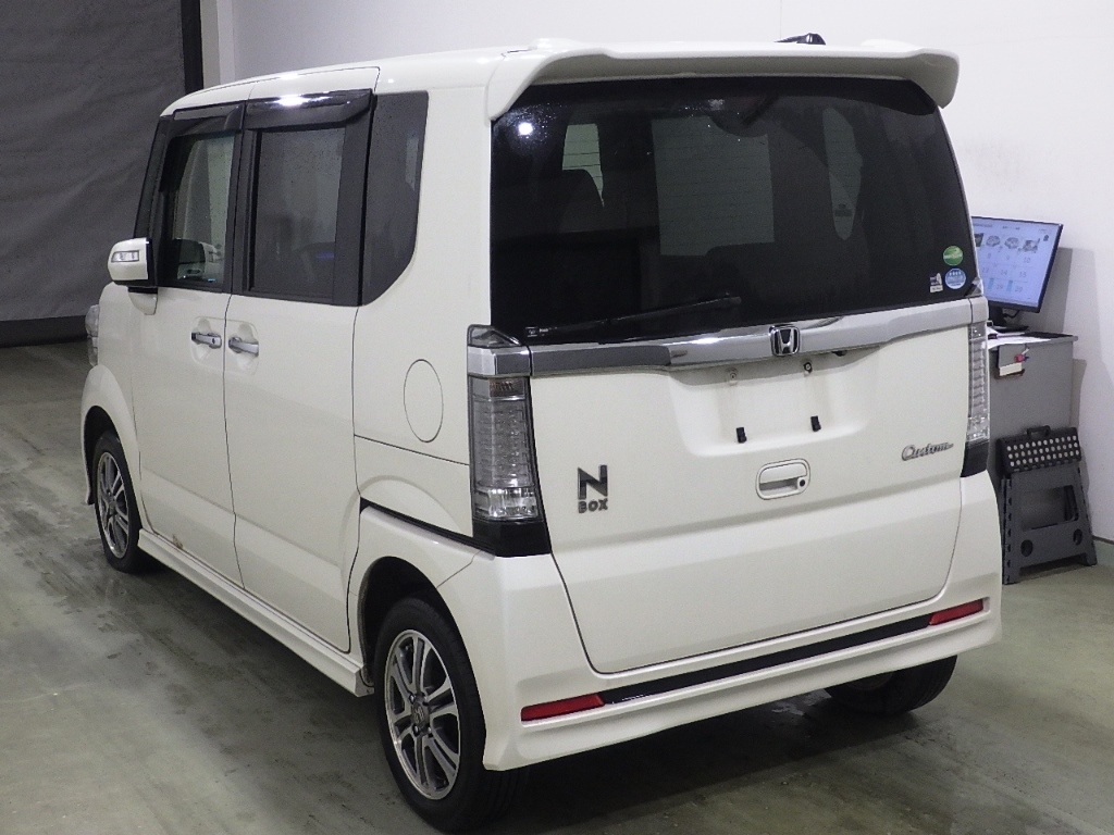 HONDA N-BOX