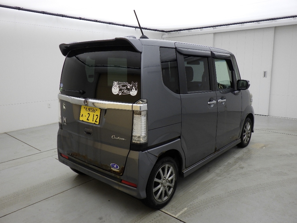 HONDA N-BOX