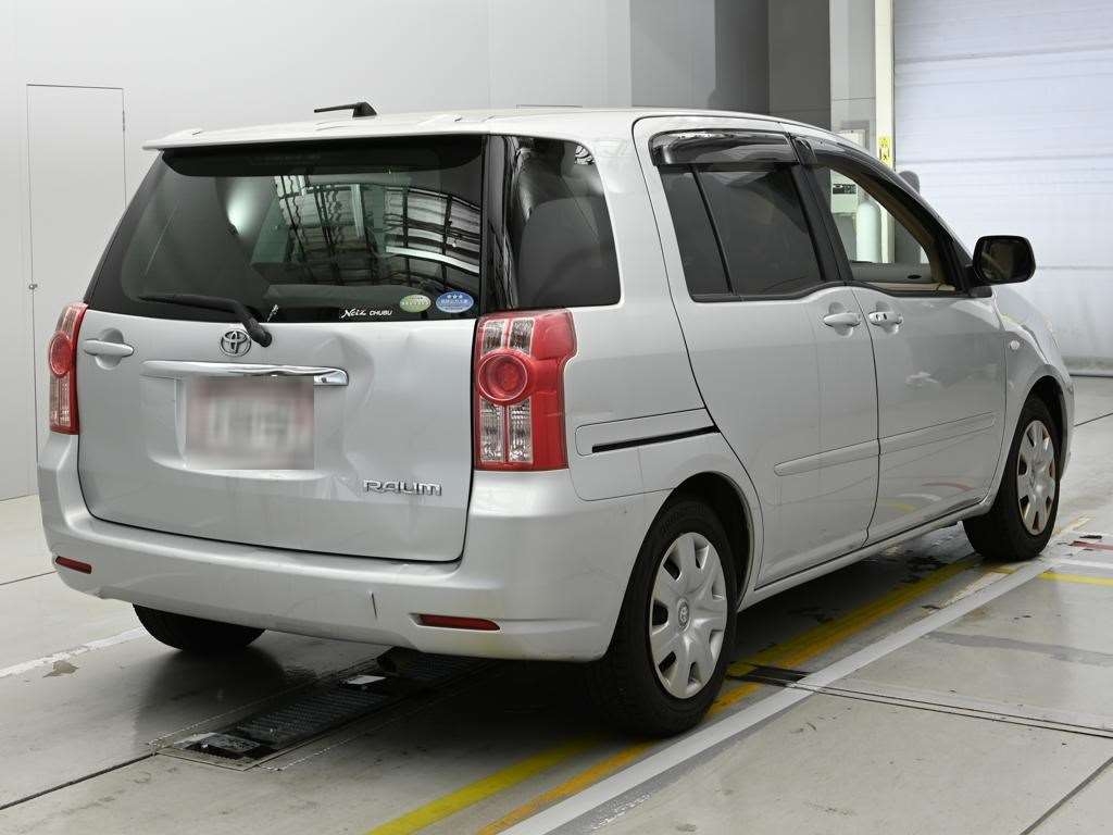 TOYOTA RAUM