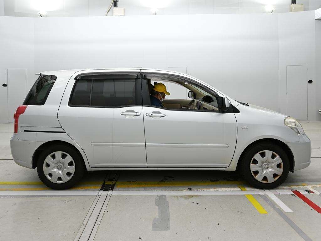 TOYOTA RAUM