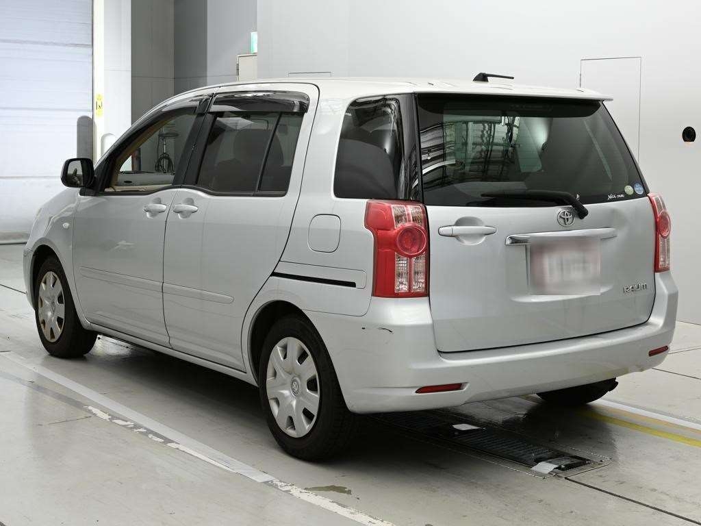 TOYOTA RAUM
