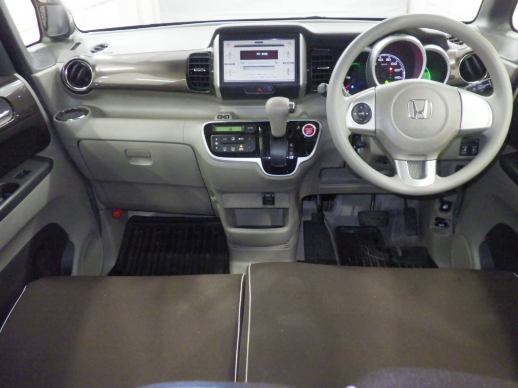 HONDA N-BOX